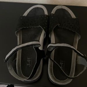 Black J41 Velcro sport sandal